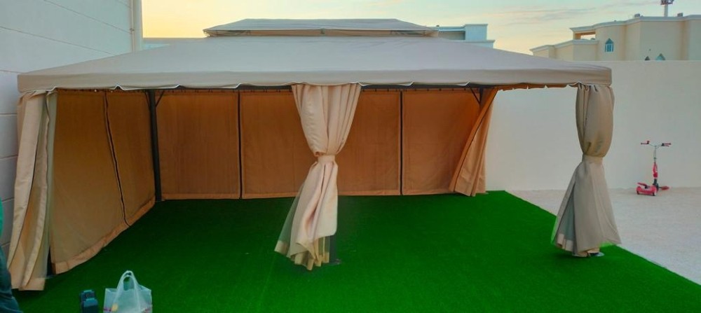 Tent 4/5m available have size - 2