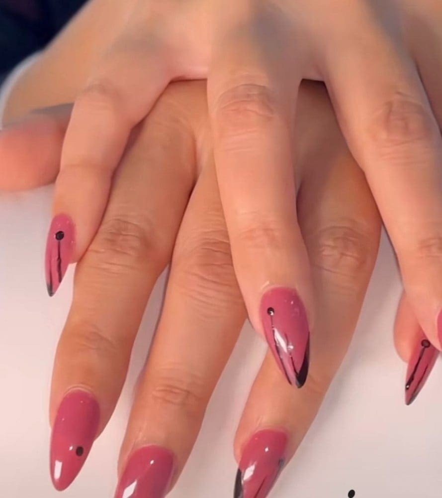 nails artiste - 1