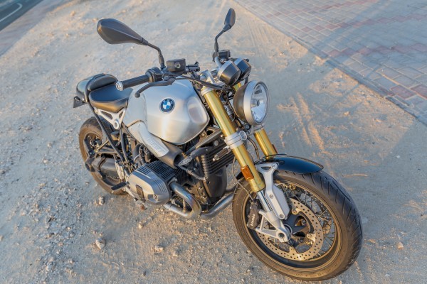 BMW R9T 2017 - Very low milage - 9