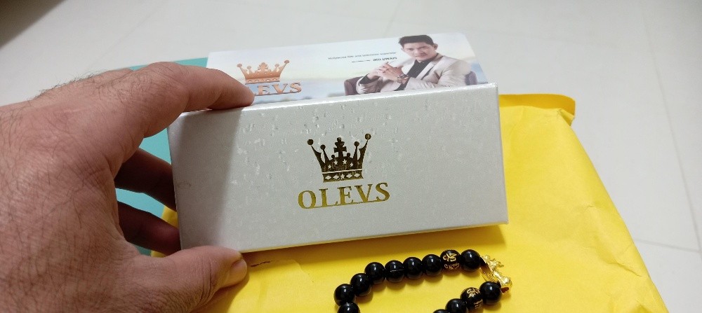 brain new OLEVS brand watch - 2