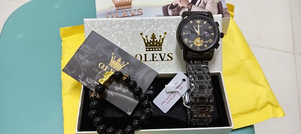 brain new OLEVS brand watch - 3