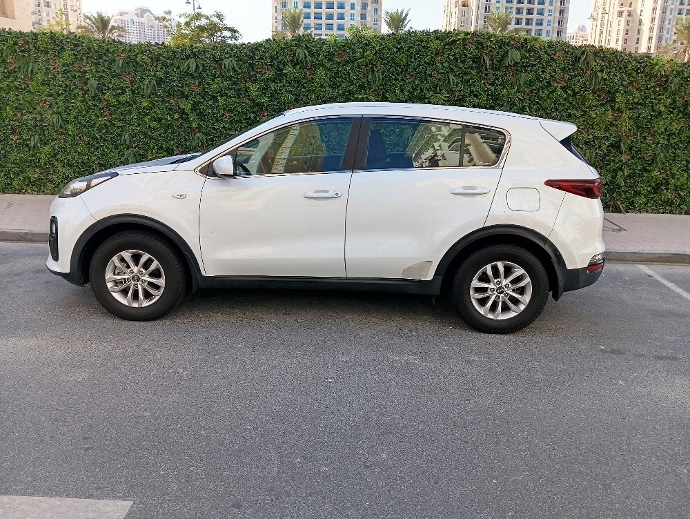 KIA SPORTAGE - 4