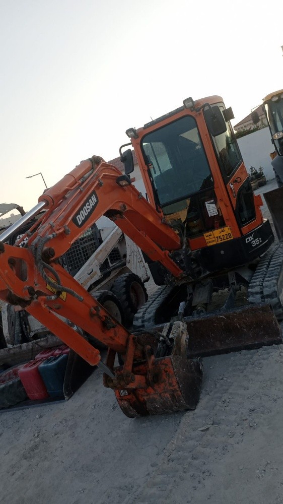 mini excavator 3.50 - 1