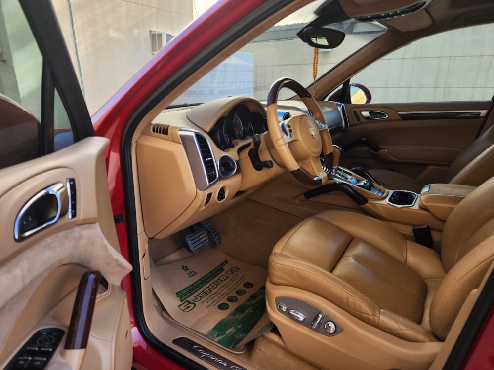 Porsche cayenne  - 8