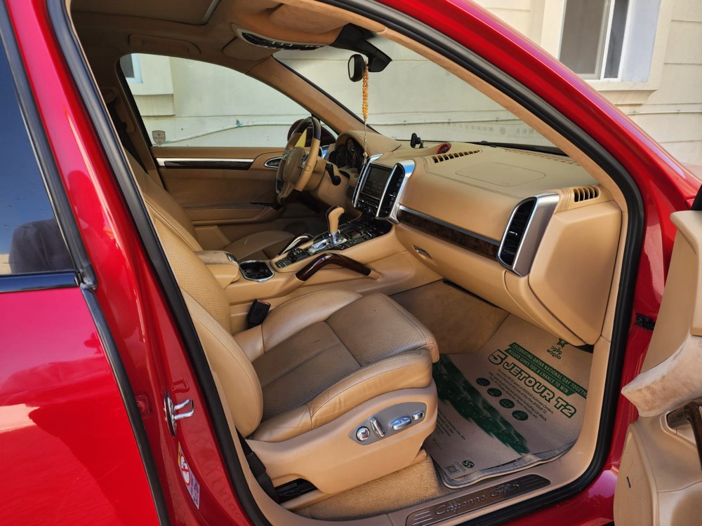 Porsche cayenne  - 3