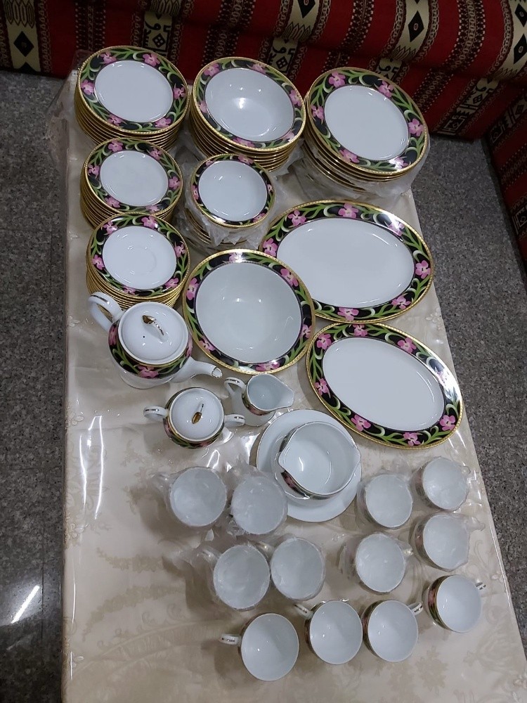 Crockery Set (New) - 7