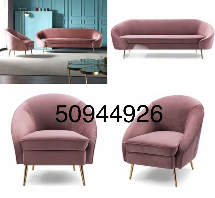 CURTAINS & SOFA - 10