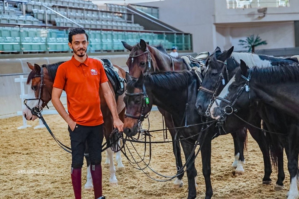 مدرب اكاديمية فروسية تخصص قفز - 5