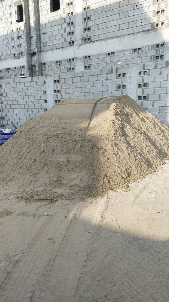 Supply of washed sand and plaster - 2