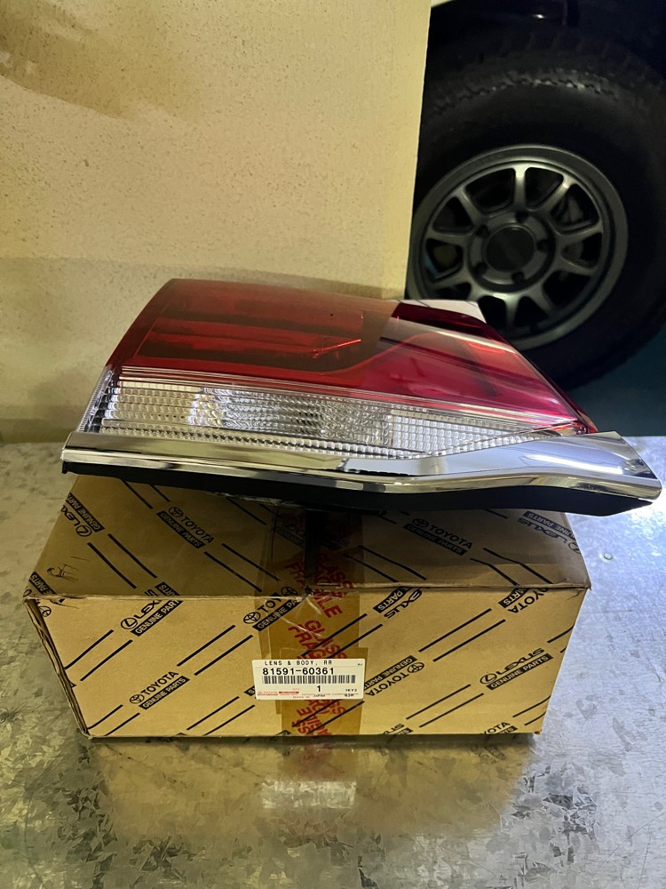 original Land Cruiser brake light - 2