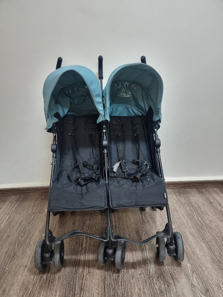 Twin stroller for kids - 1