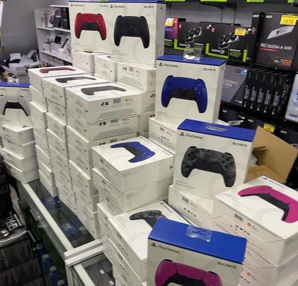 Playstation 5 controller - 1
