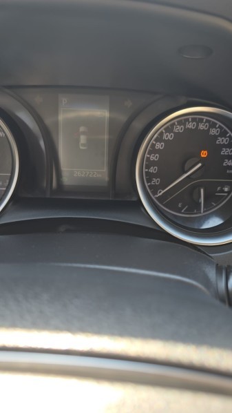 TOYOTA CAMRY 2019 - 3