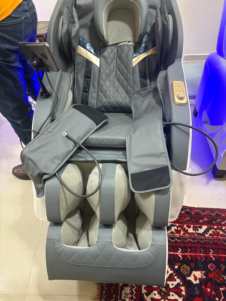luxury massage Chair - 4