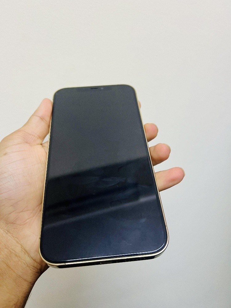 I phone 12 pro max - 4