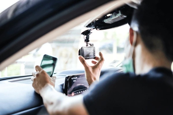 Dash cam and gps technician - 2