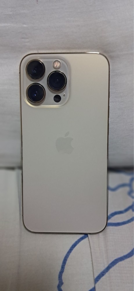 I-Phone 13 Pro - 4