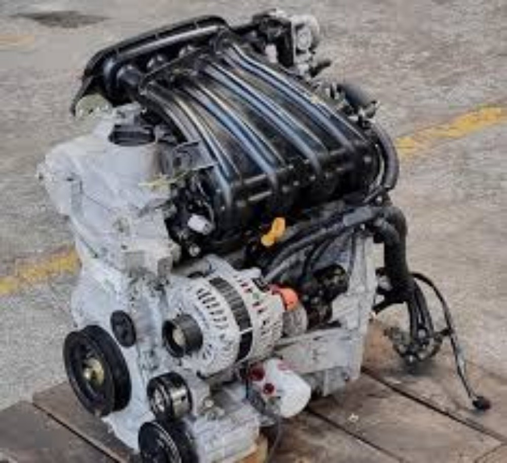 engine Nissan tida - 3