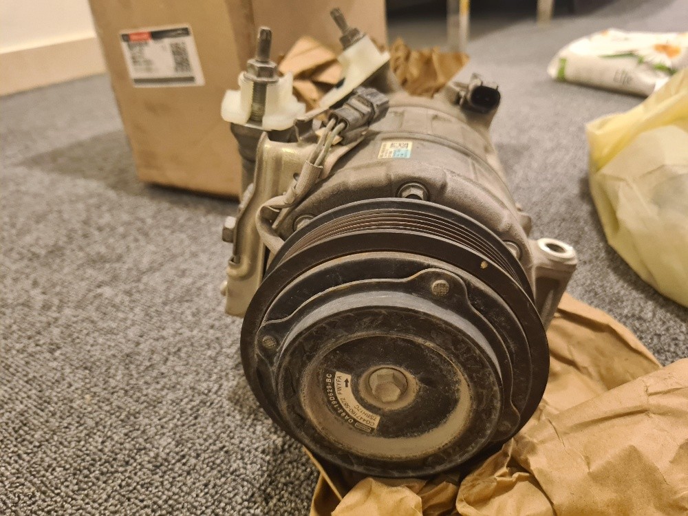 original parts Ford - 8