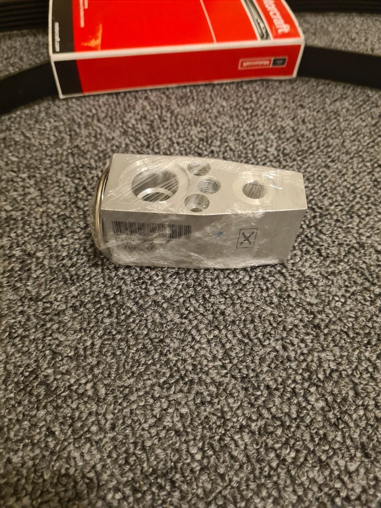 original parts Ford - 10