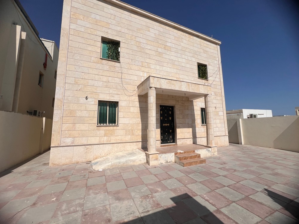 للبيع فيلا استثمار بالريان مؤجره - 3
