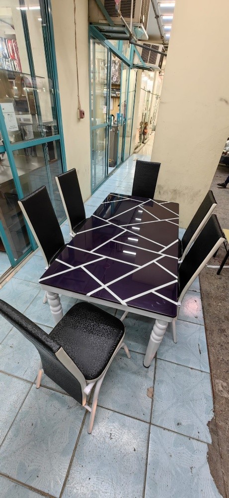 Dining table (brand new) - 3