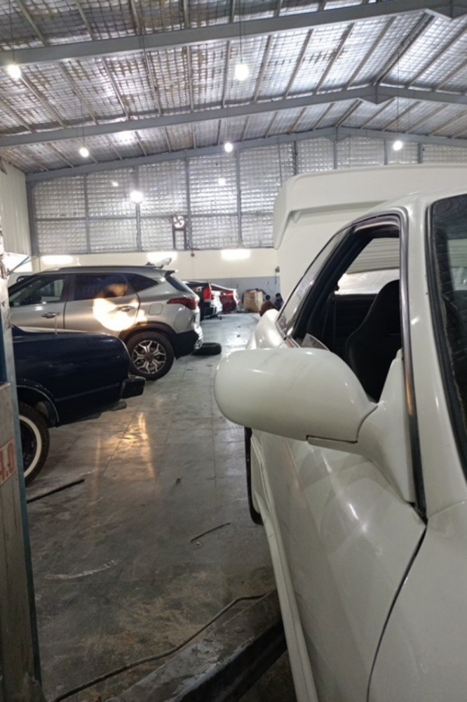garage - 3