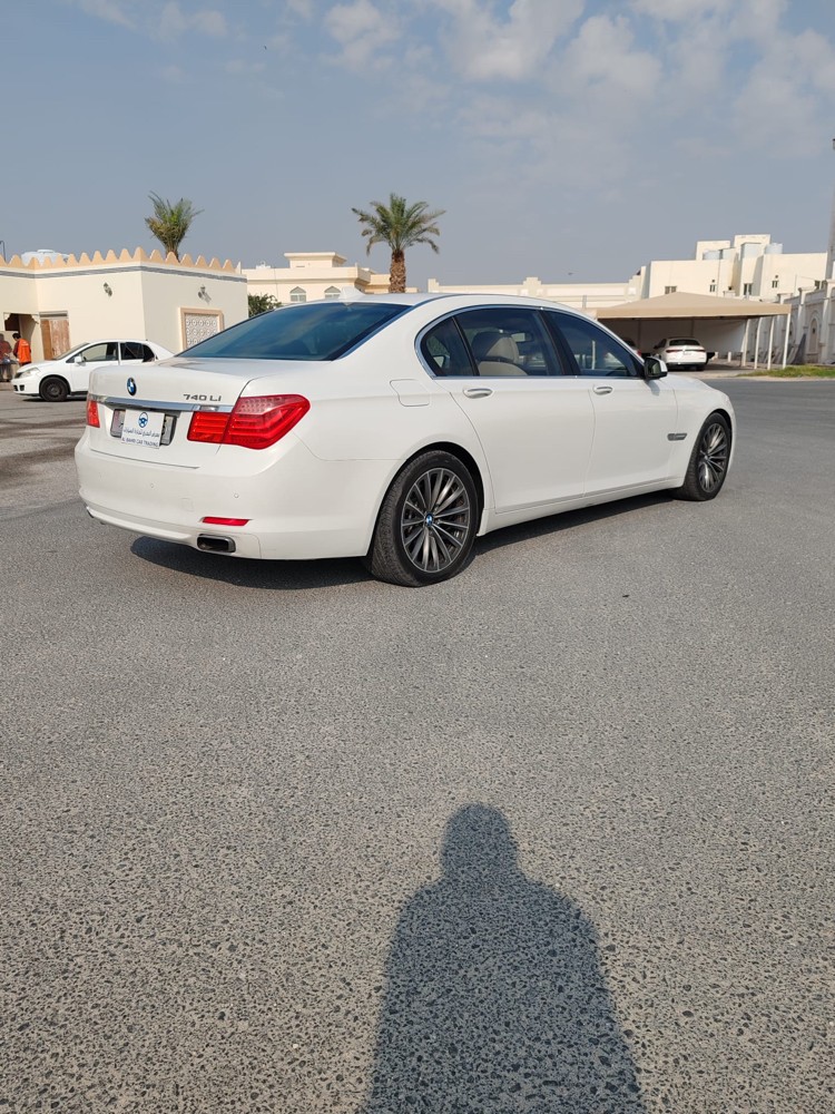 بي ام دبليو ٧٤٠ - 8