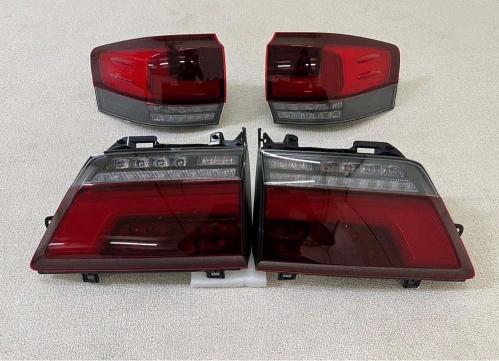tail light land cruiser - 2