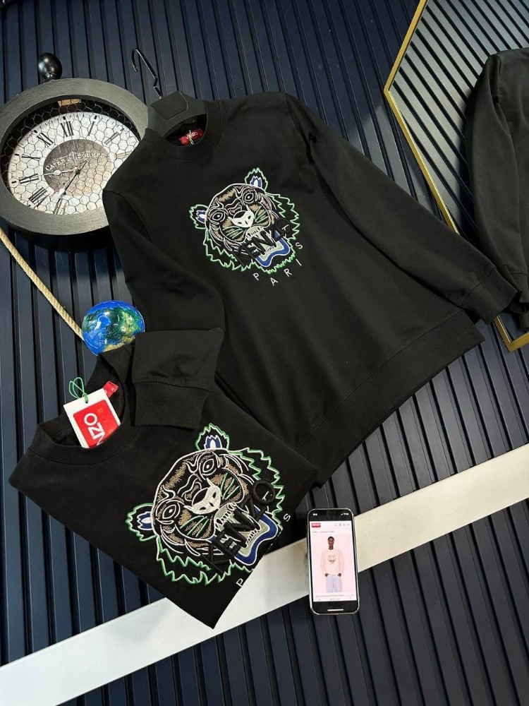 Hoodies & sweatshirts - 13