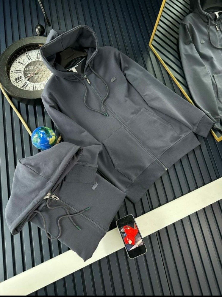 Hoodies & sweatshirts - 6