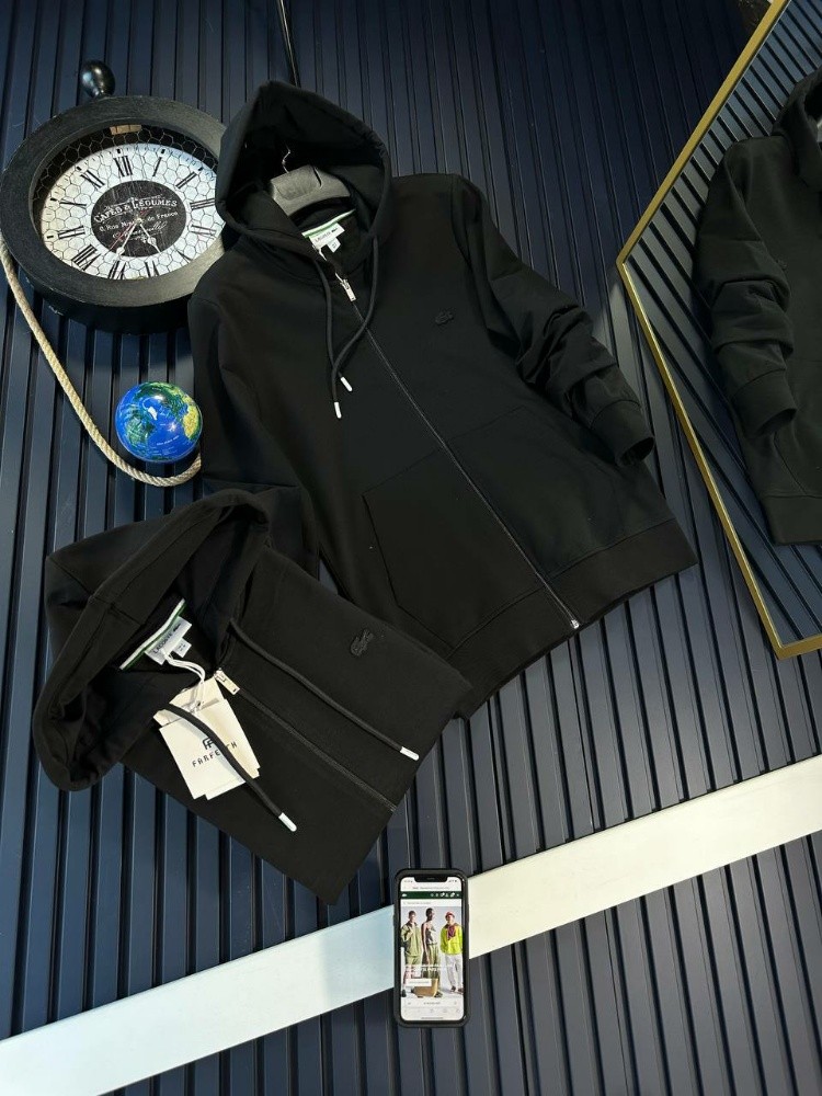 Hoodies & sweatshirts - 4