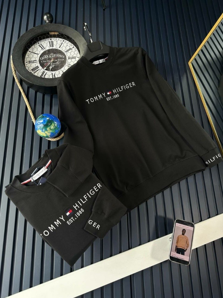 Hoodies & sweatshirts - 14