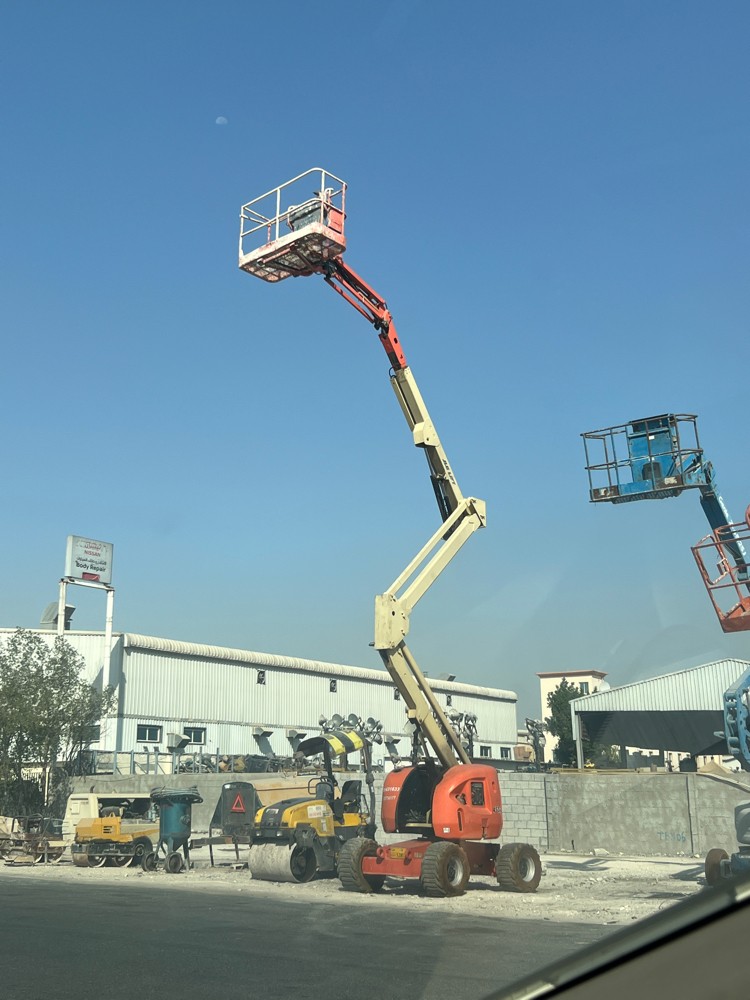 Manlifts rental services - 3