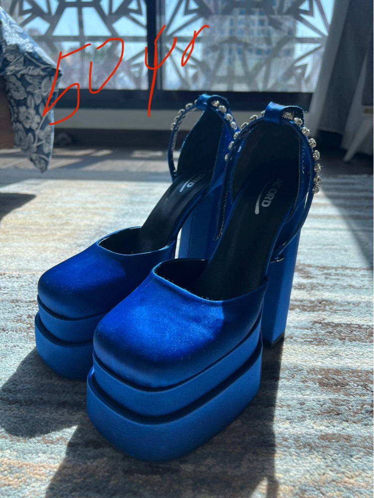 shoes perfect condition  - 2