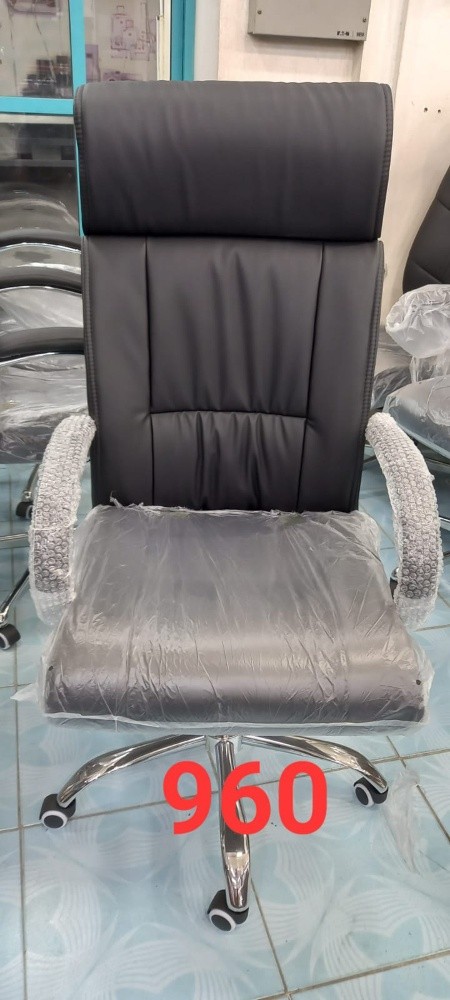 Boss chairs (brand new) - 10