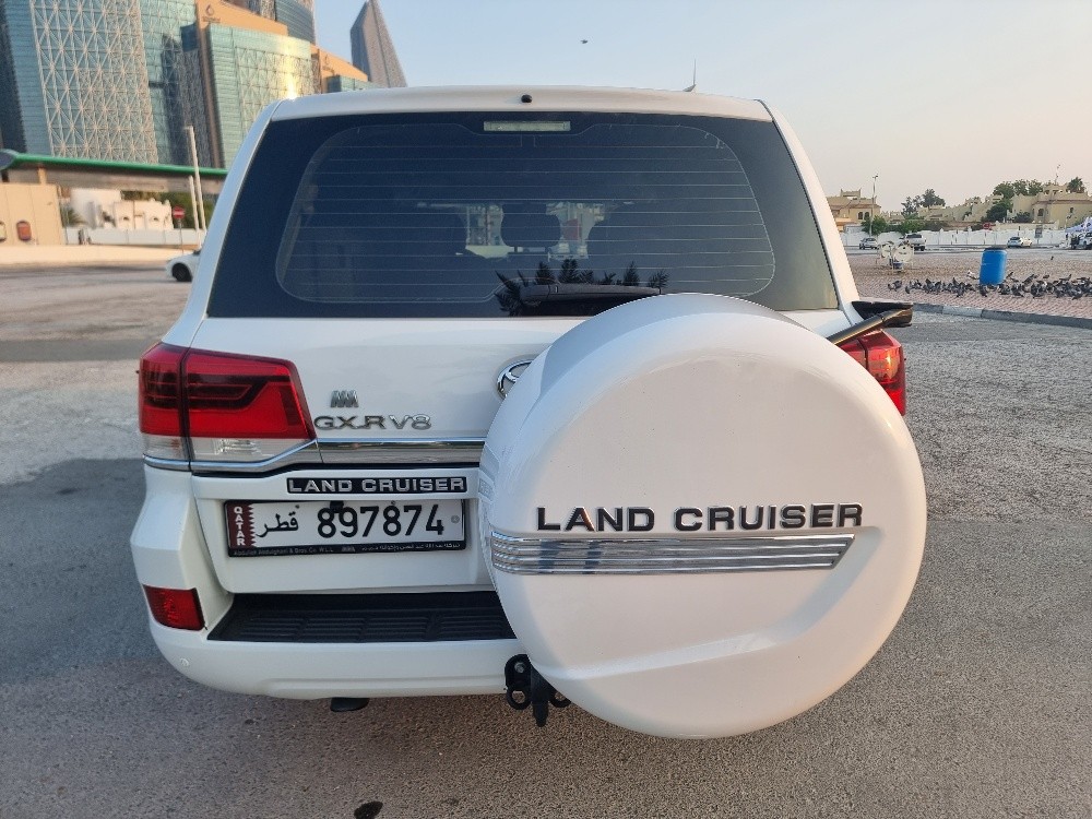 لاندكروزر جي اكس ار ٨ سلندر ٢٠٢١ - 1