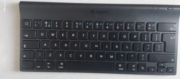 Logitech Tablet Keyboard - 1