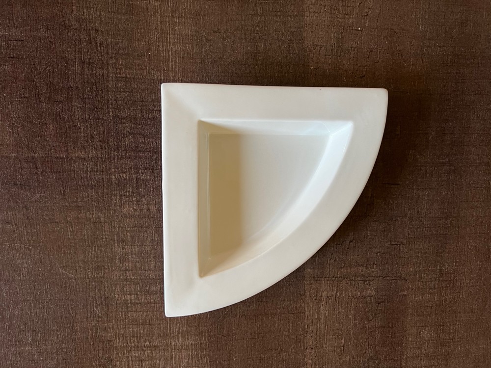 plates each 5 QR - 5