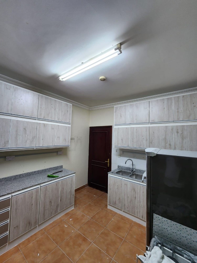 for selling new kitchen cabinets - 2