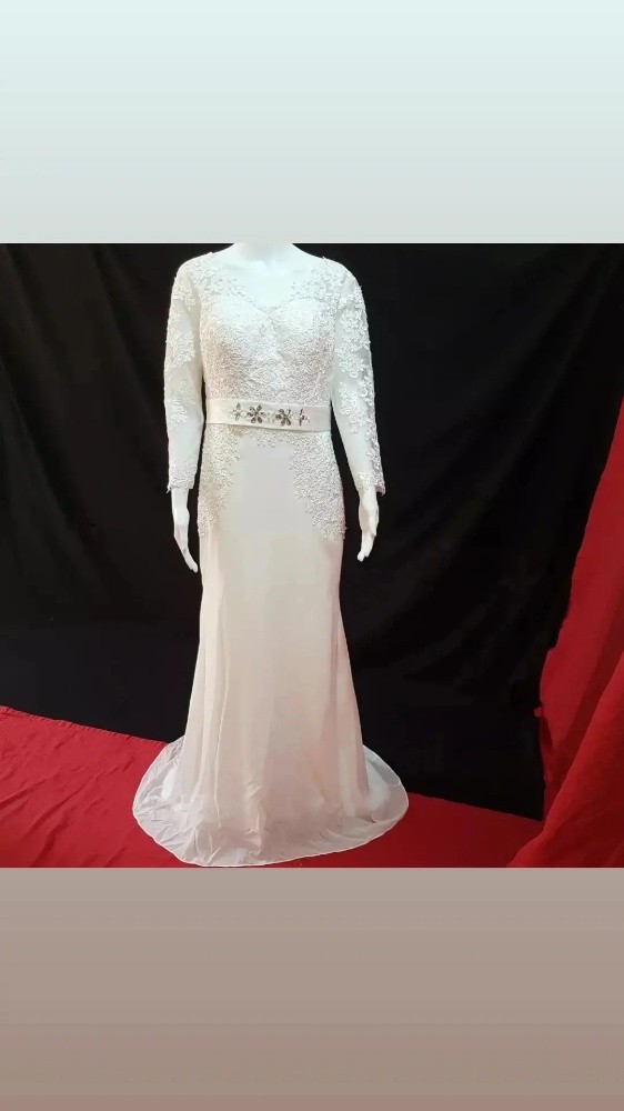 Brand new wedding gown for sale - 7