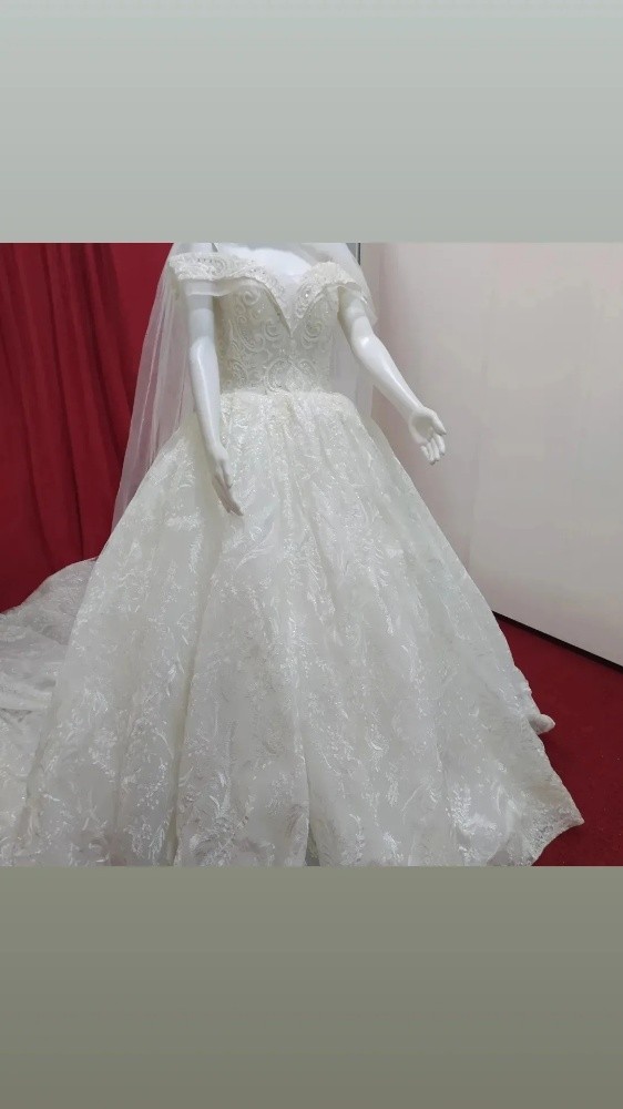 Brand new wedding gown for sale - 3