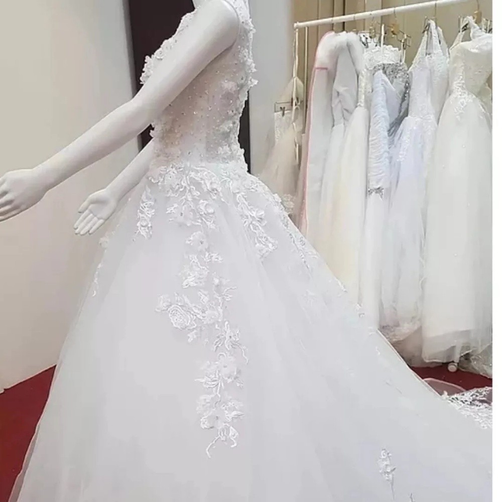 Brand new wedding gown for sale - 1