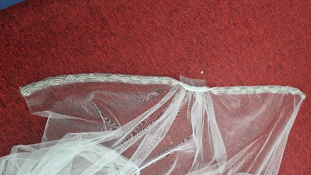 Wedding veil for sale or rent - 13