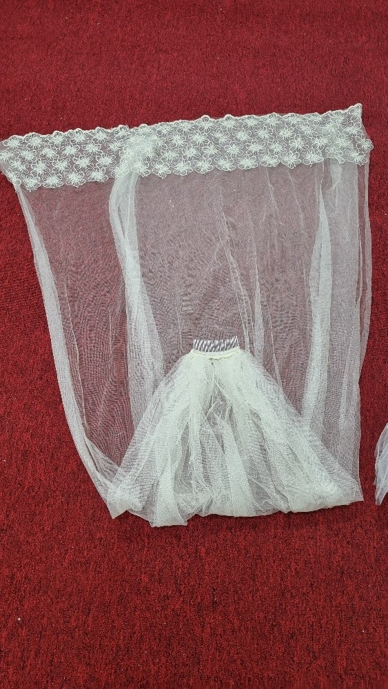 Wedding veil for sale or rent - 6