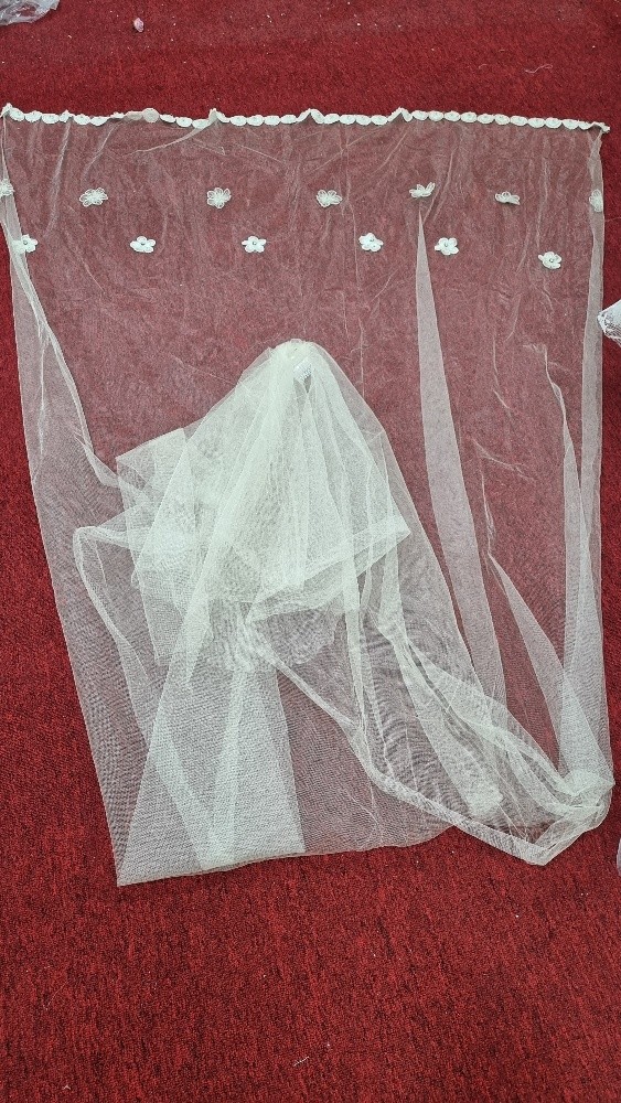 Wedding veil for sale or rent - 7
