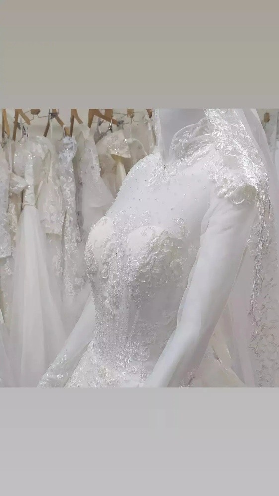 Brand new wedding dress for rent - 4