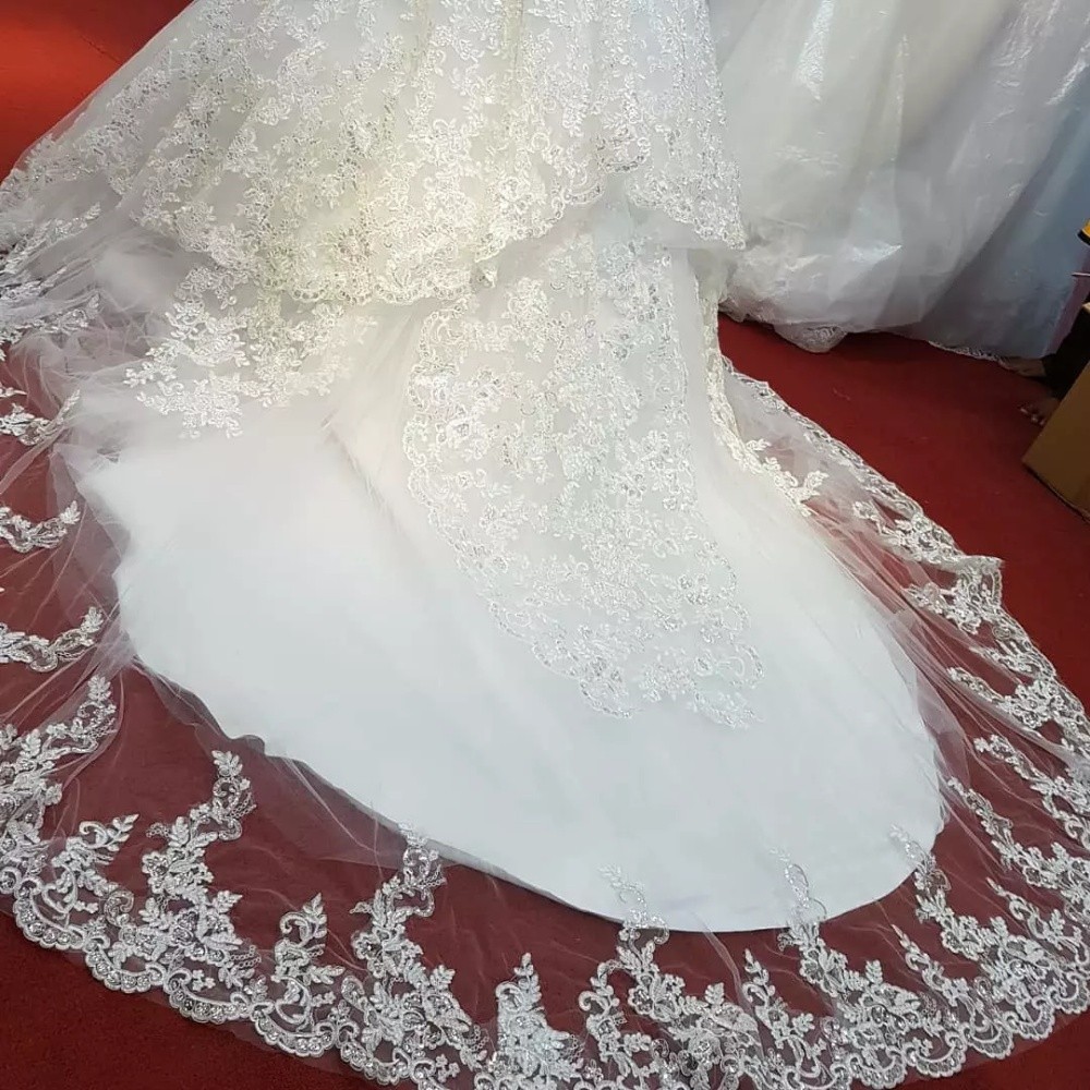 Brand new wedding dress for Rent - 4