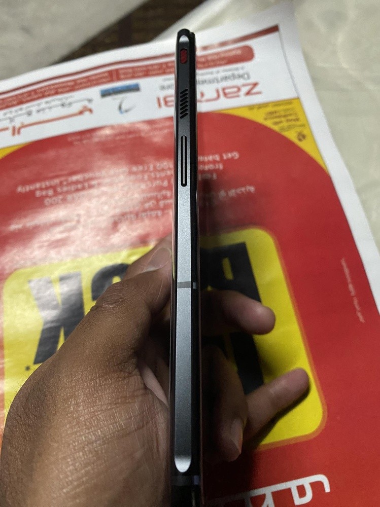 Red magic 7 - 3
