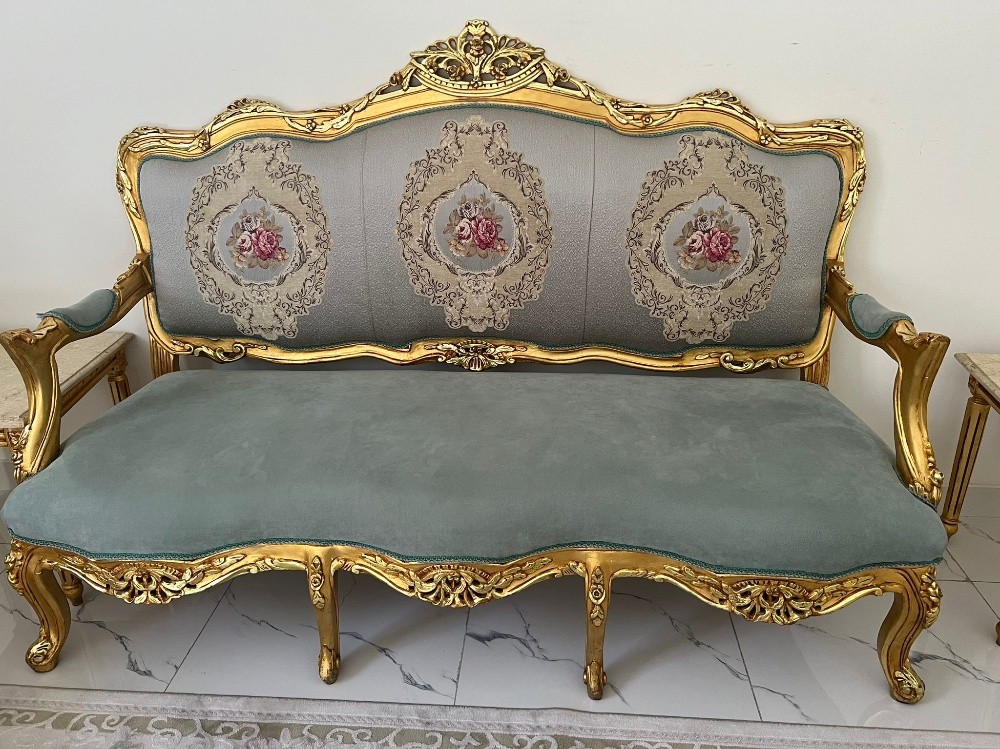 I Am Buying Used Furniture - 10